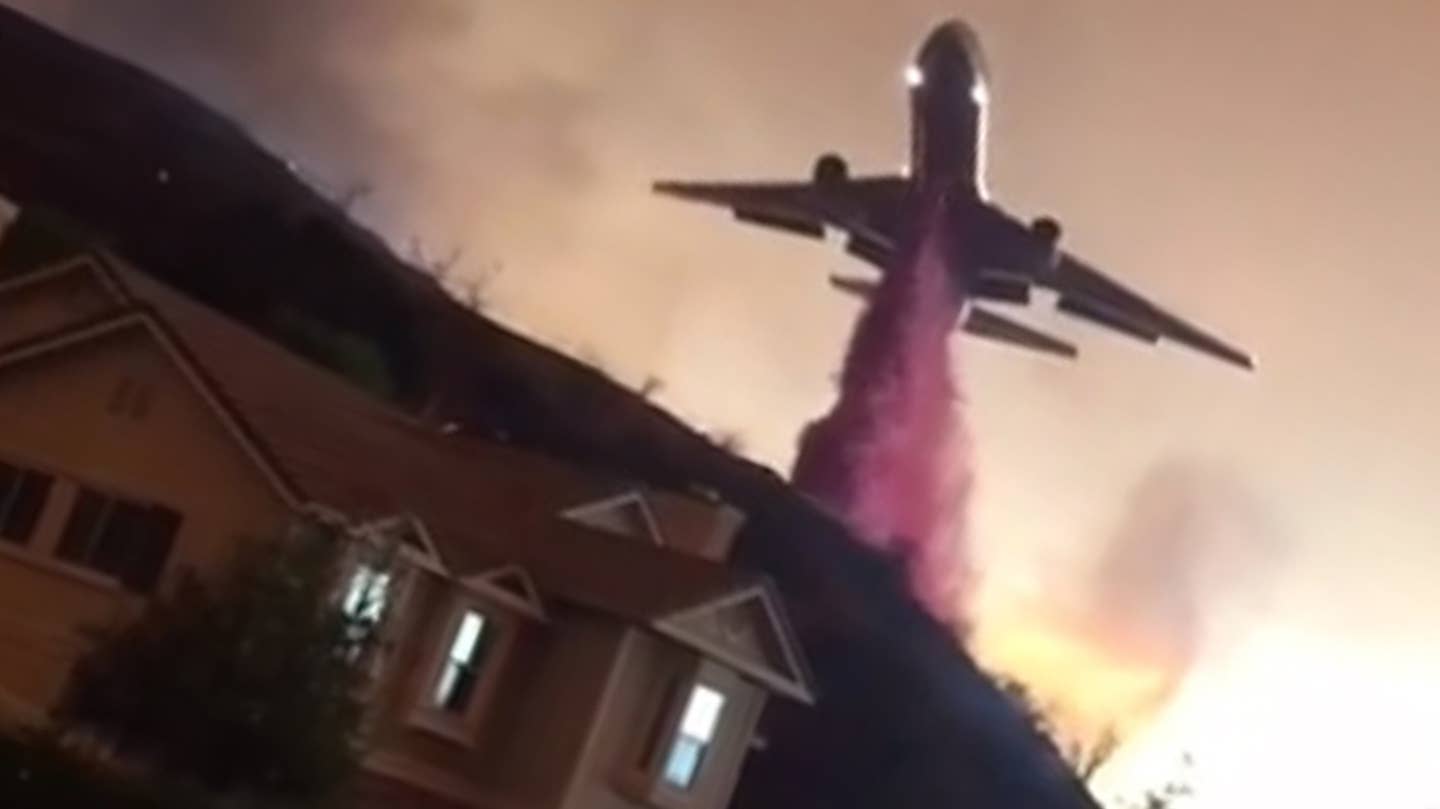 Watch This Epic Retardant Drop Run By A Firefighting DC-10
