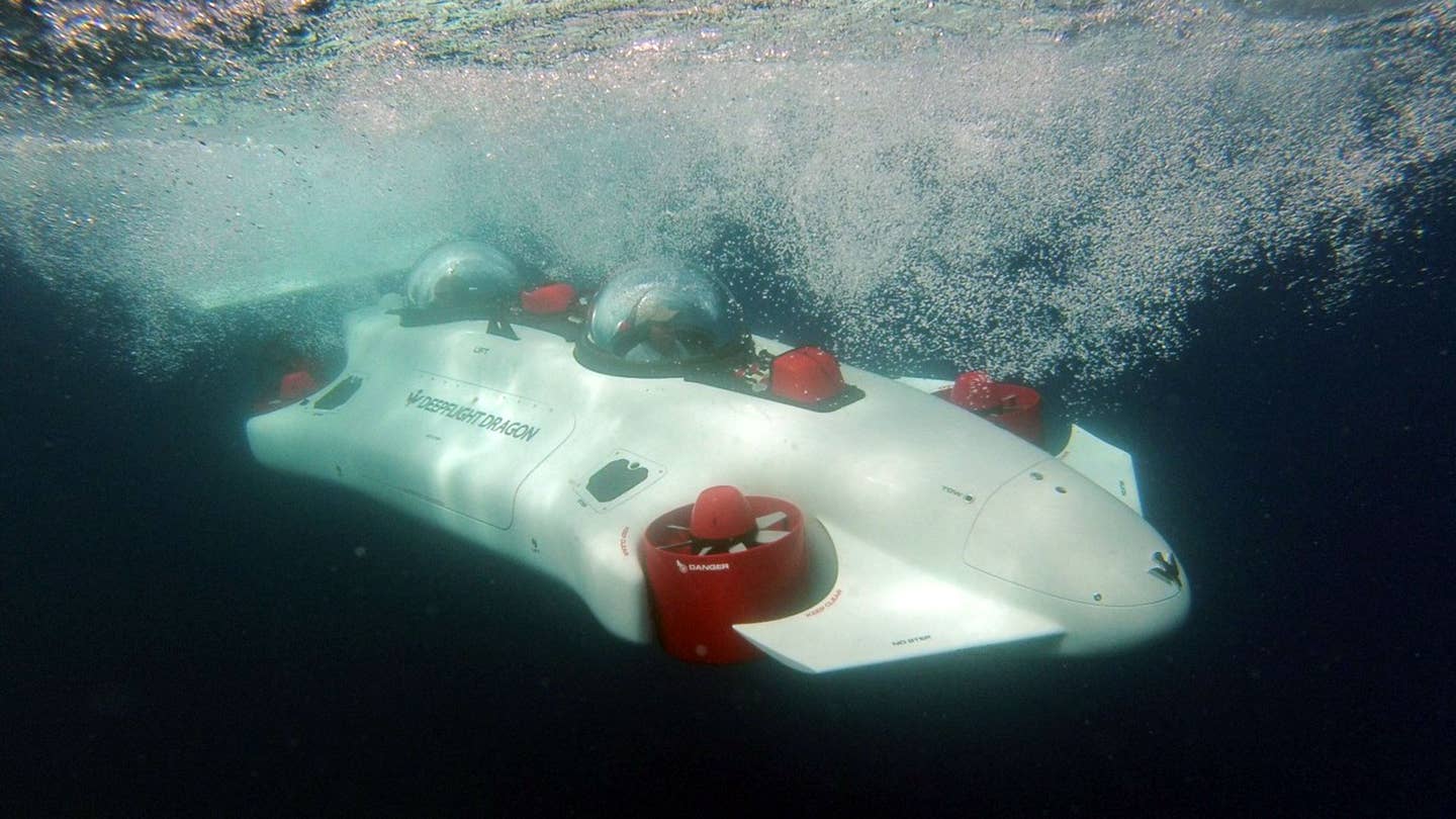 Bond Upgrade: The $1.7m DeepFlight Dragon Underwater Quadcopter