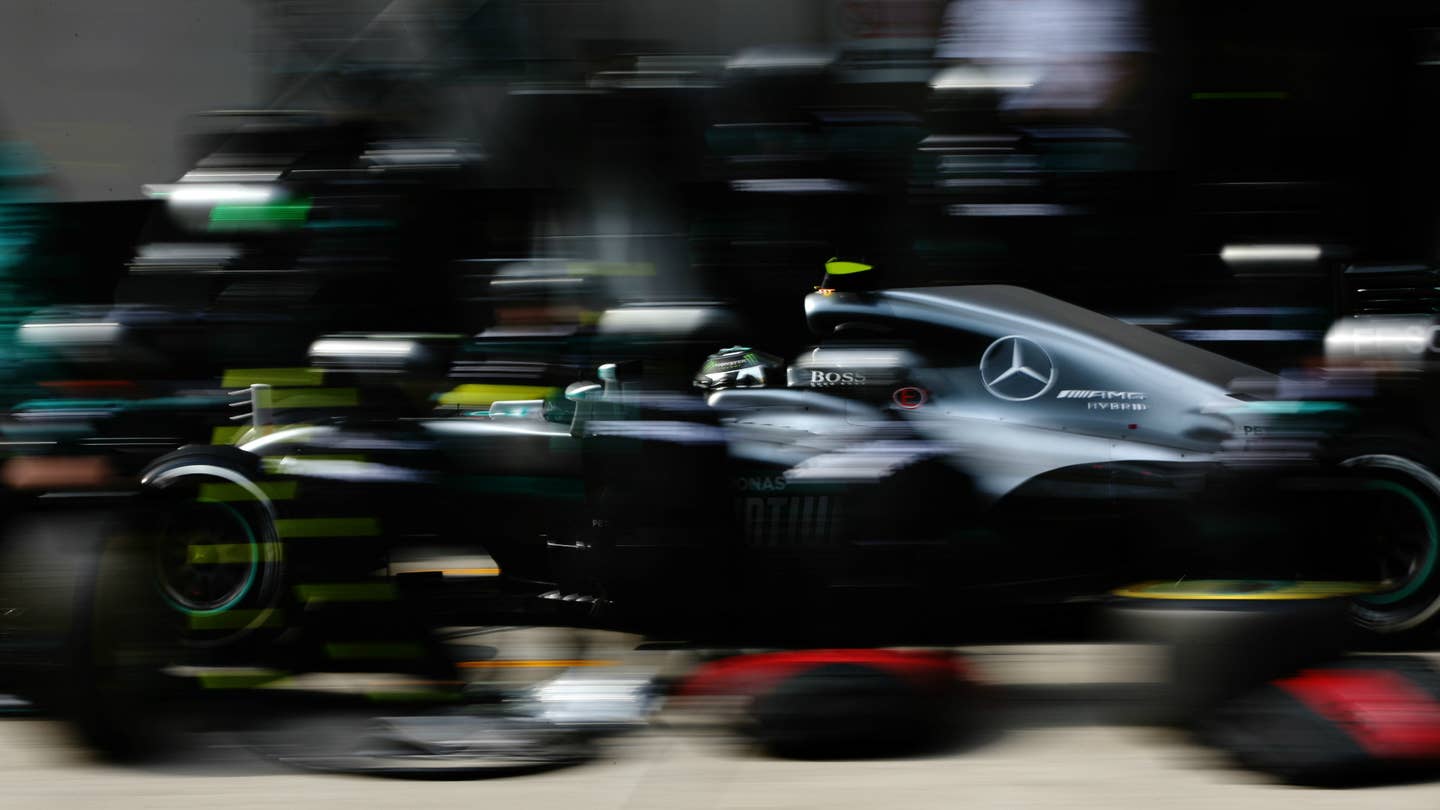 Rosberg Outruns Chaos at F1 Chinese Grand Prix