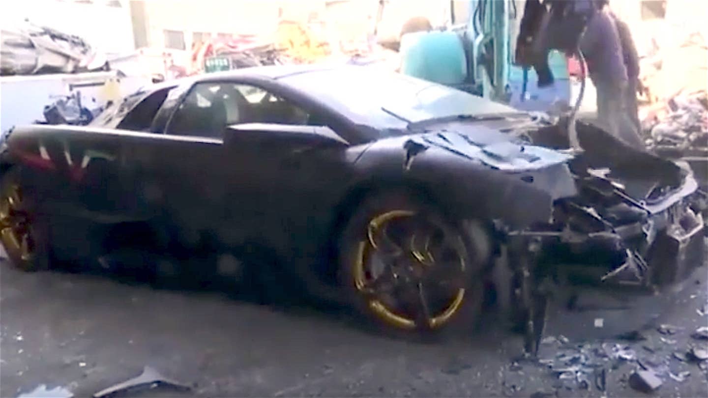 Watch Taiwanese Authorities Mercilessly Tear Apart a Lamborghini Murcielago