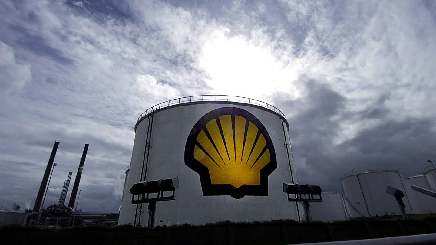 Shell Oil Spill Dumps 90,000 Gallons of Crude Into Gulf Of Mexico