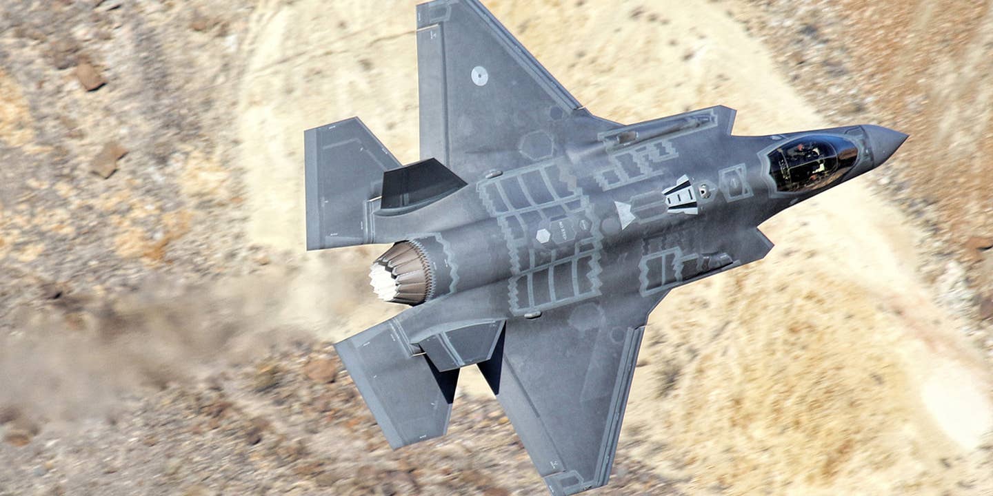 F-35 Caught Blasting Through California&#8217;s ‘Star Wars Canyon’