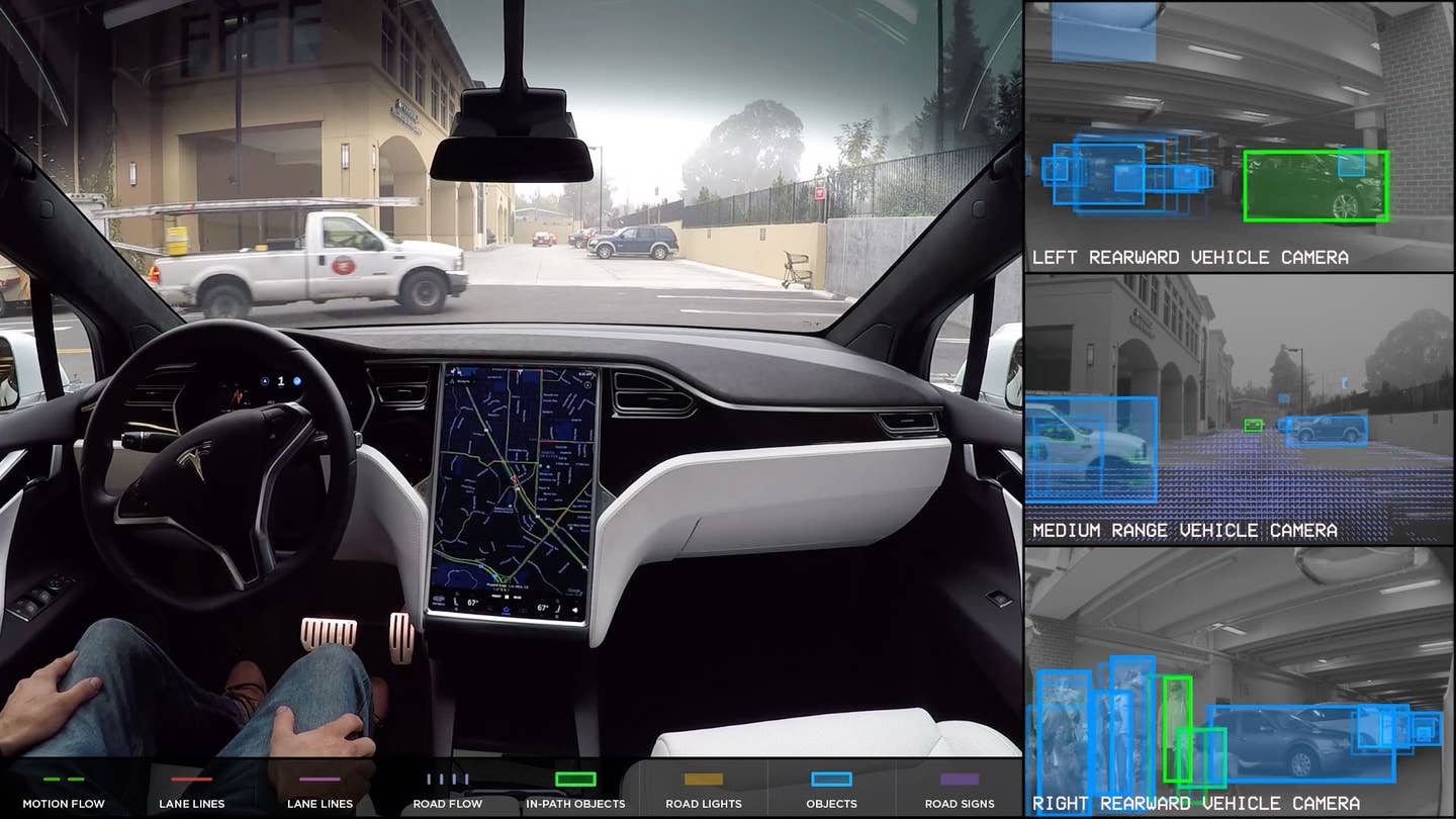 This is How Tesla’s Fully-Autonomous Car Sees the World