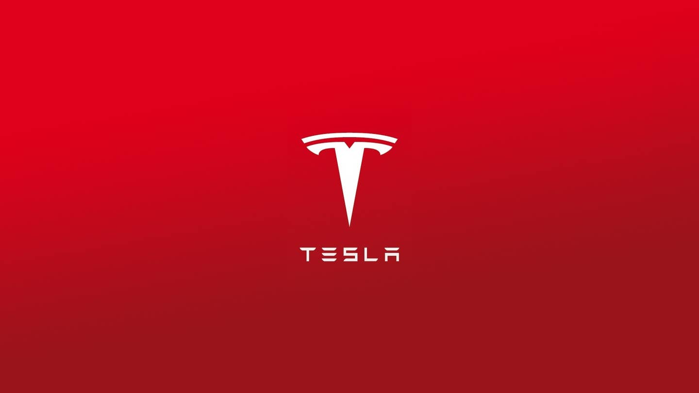 Tesla to Start Charging Idling Fees for Superchargers