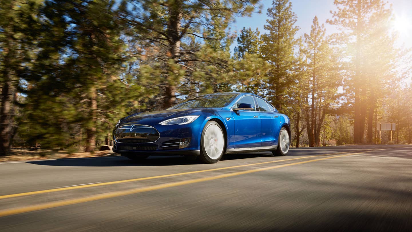 The Tesla Model S P90D Touches the Void, Produces Weird Noise in Humans