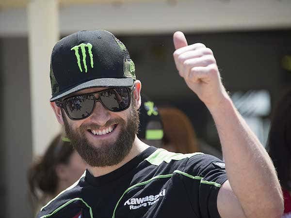 Tom Sykes Thumbs Up