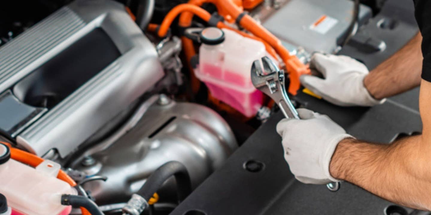 Best Oil Filter Wrenches: Take on Oil Changes With Confidence