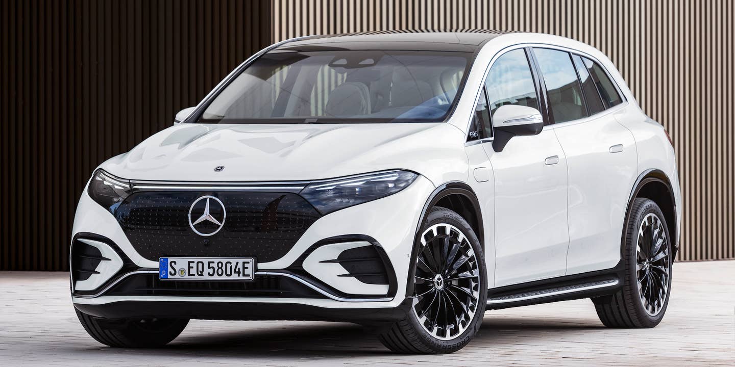 Mercedes-Benz EQS SUV: The S-Class of Electric SUVs