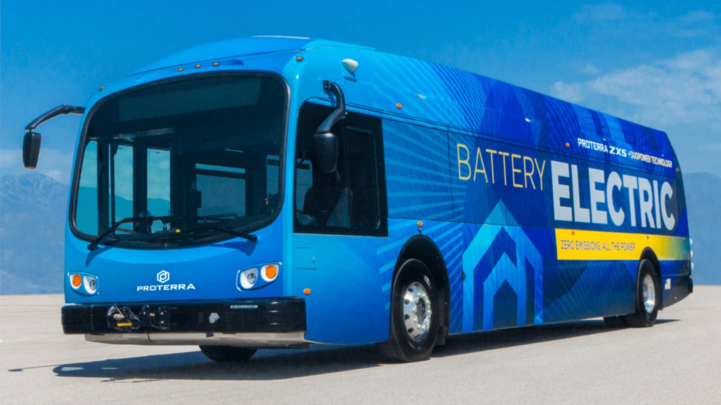 This Electric Bus Has a Battery Pack Over 3 Times Bigger Than a Hummer EV’s