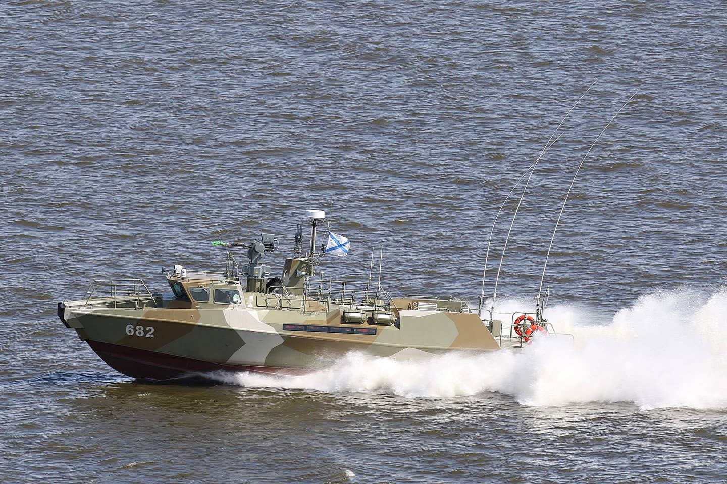 A Project 03160 <em>Raptor</em> class patrol boat. <em>Andrewrabbott/Wikimedia Commons</em>