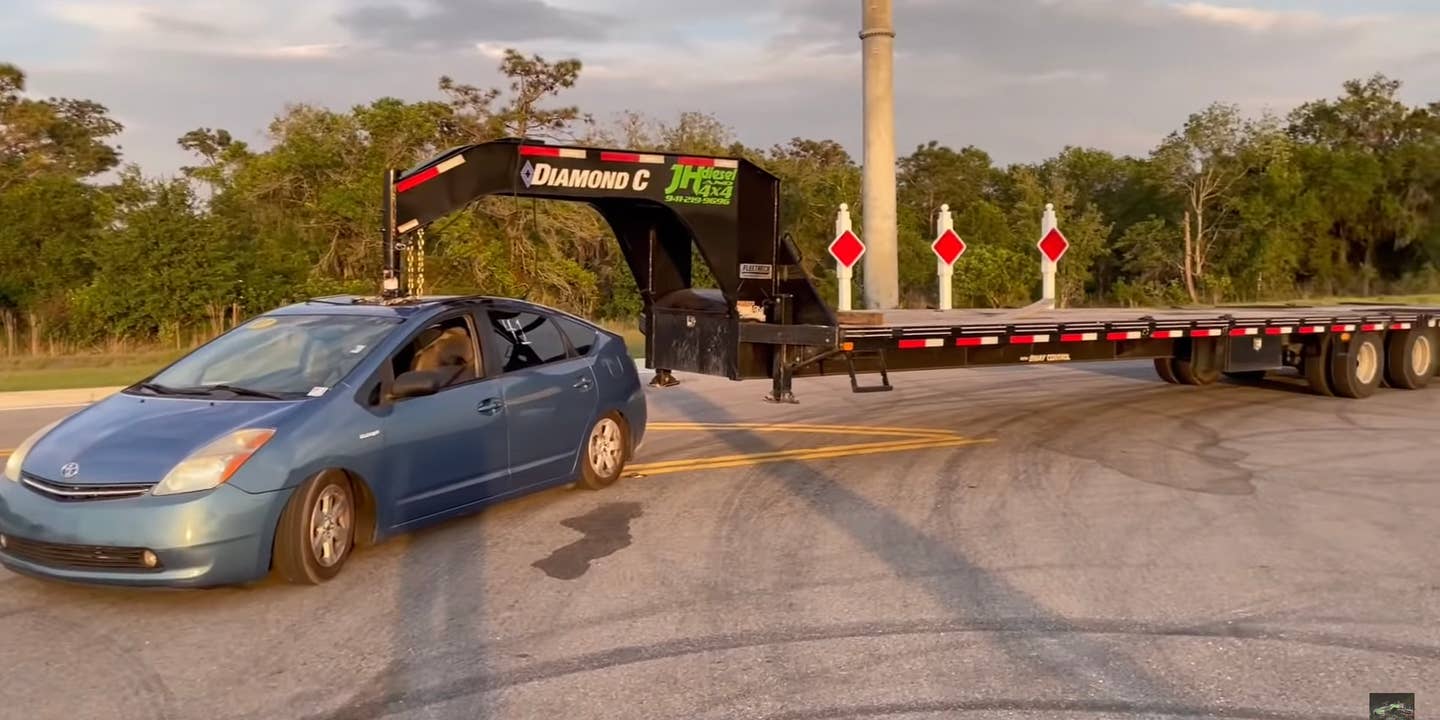 A Toyota Prius Can Tow a Gooseneck Trailer If You Try Hard Enough