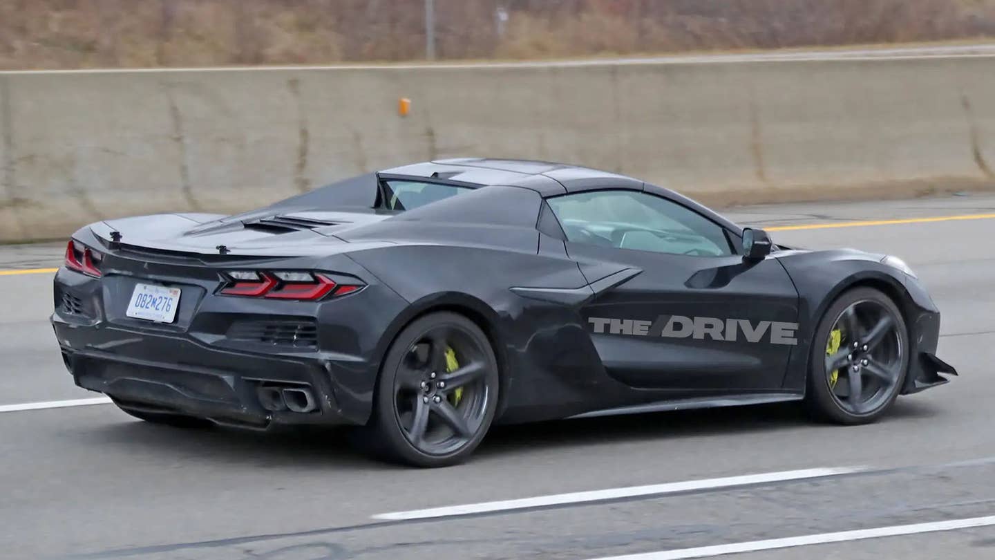 Chevy Corvette Z06’s Center Exhaust Probably Won’t Make It Abroad