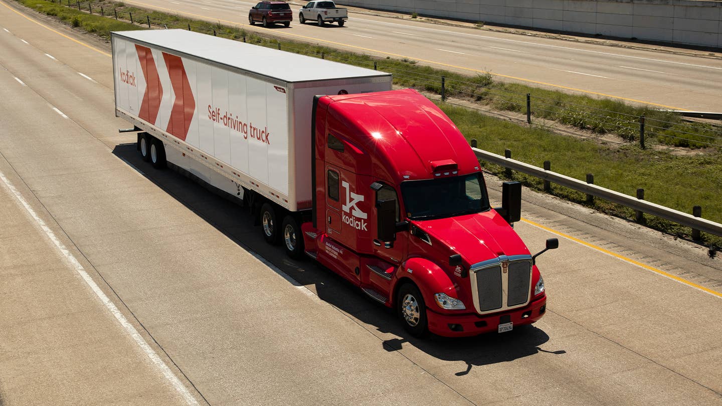 This Driverless Semi-Truck Parks Itself If Systems Fail