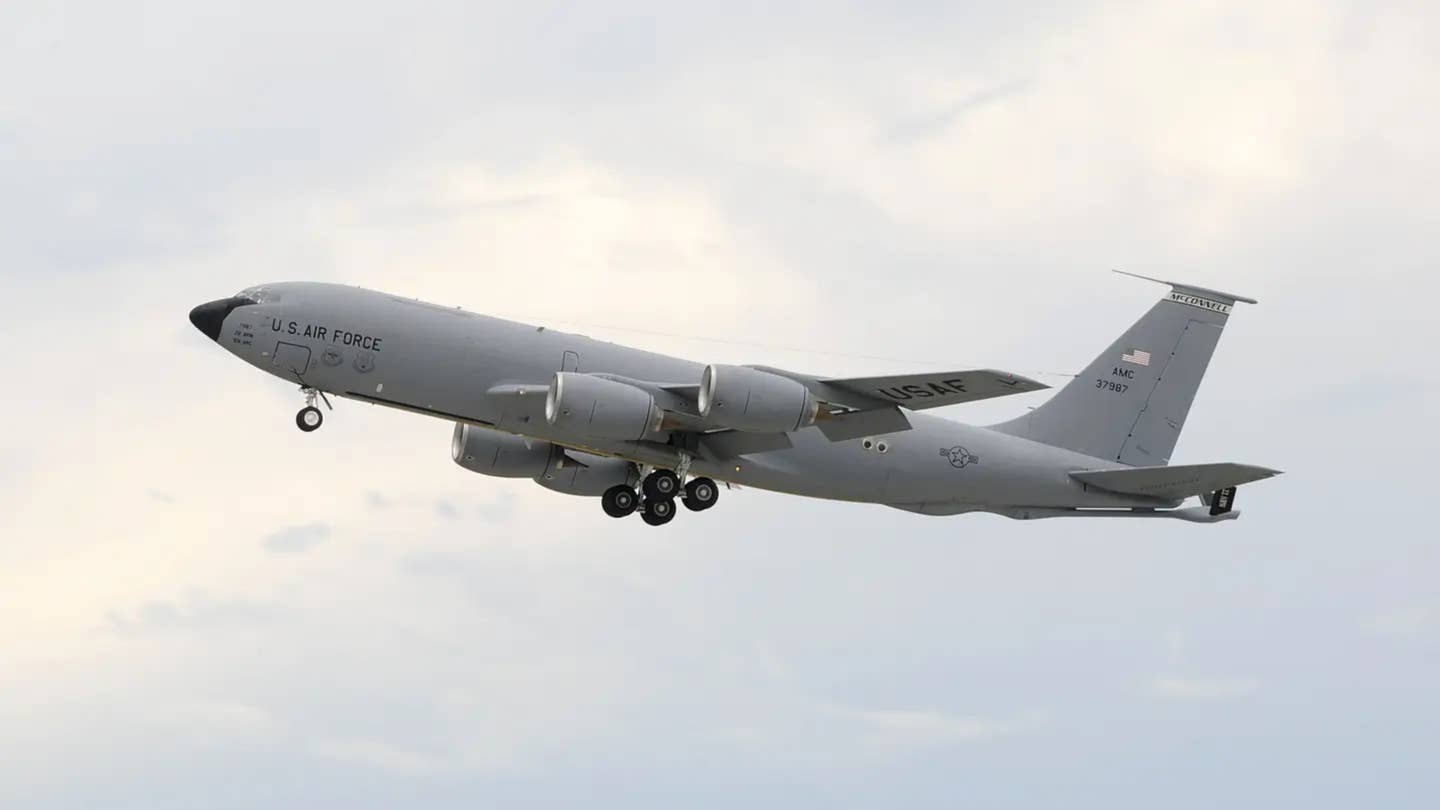 A winglet-less Air Force KC-135 tanker. <em>USAF</em>