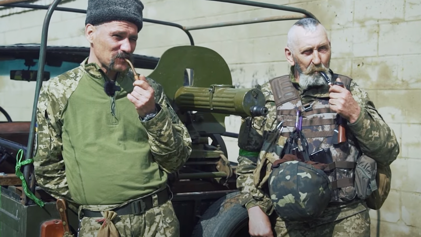 Ukrainian Fighters With WWI Guns Channel 16th-Century Ancestors