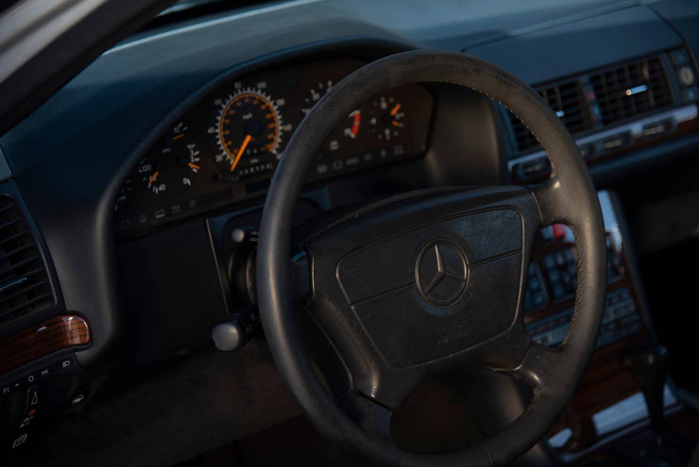 Mercedes W140 interior