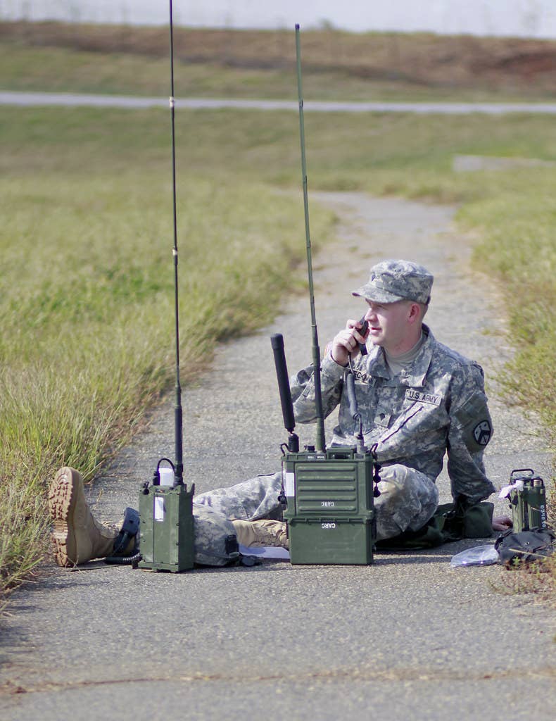 SINCGARS radios supplied to the Ukrainian armed forces by the United States have exhibited impressive resistance to Russian Army jamming. <em>U.S. Department of Defense</em>
