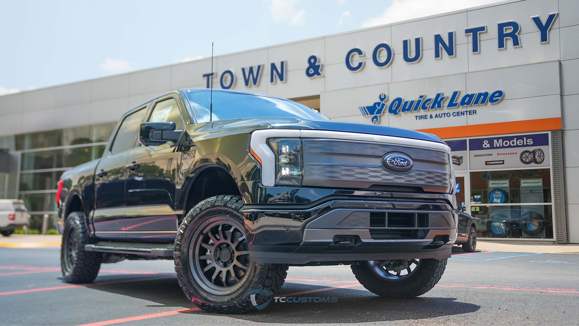 leveled-ford-f-150-lightning-on-34-inch-tires-looks-trail-ready