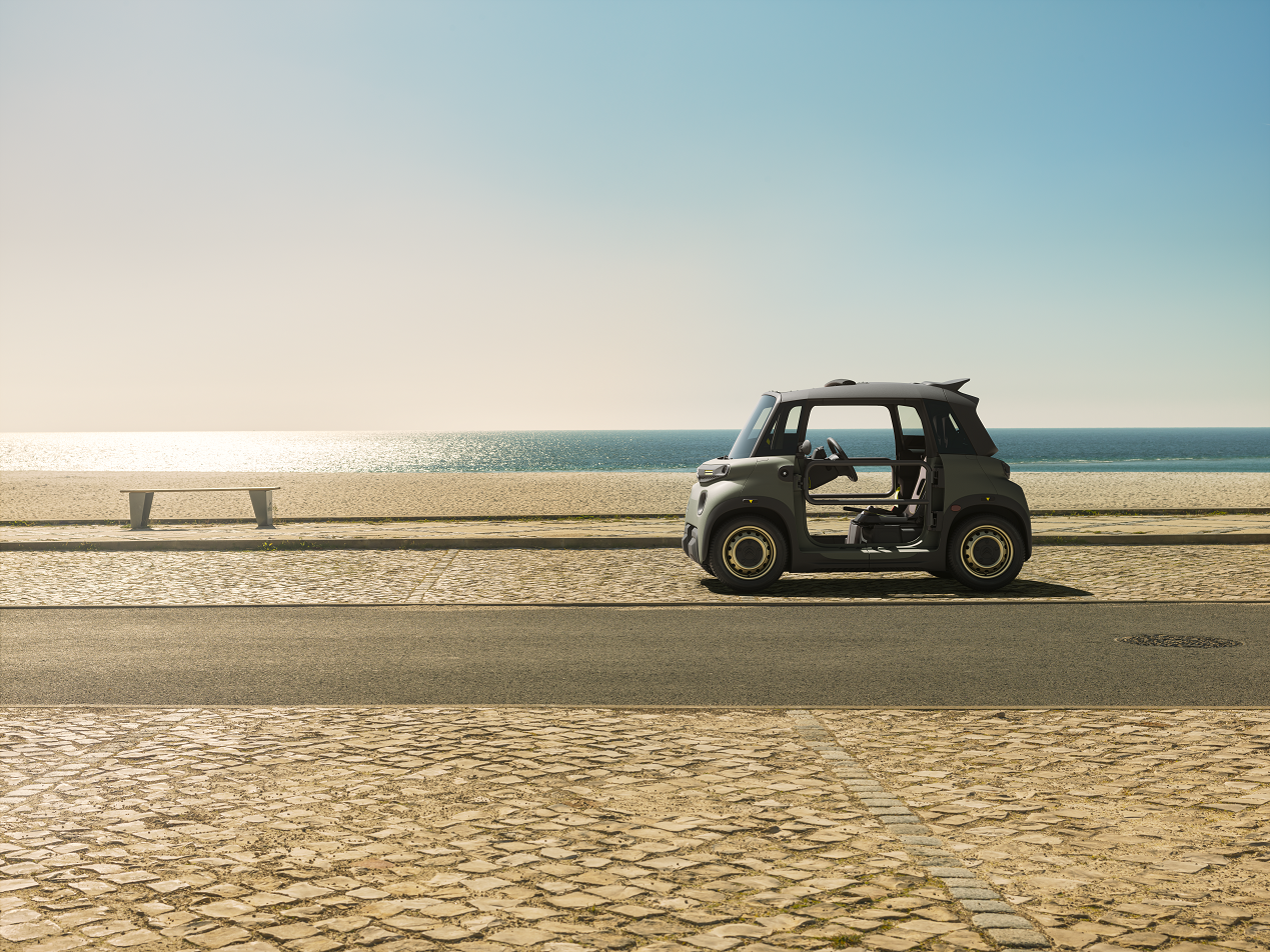 Tiny Citroen Buggy Delivers Beach Vibes With No Doors, No Roof