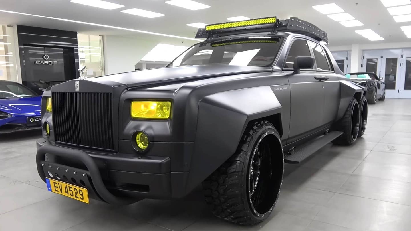 This Rolls-Royce Phantom 6×6 Will Bring Luxury to a Post-Apocalyptic World