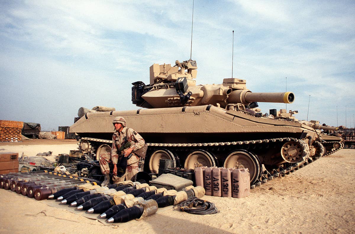 An M551A1 Sheridan in Saudi Arabia during Operation Desert Shield in 1990. <em>US Army</em>