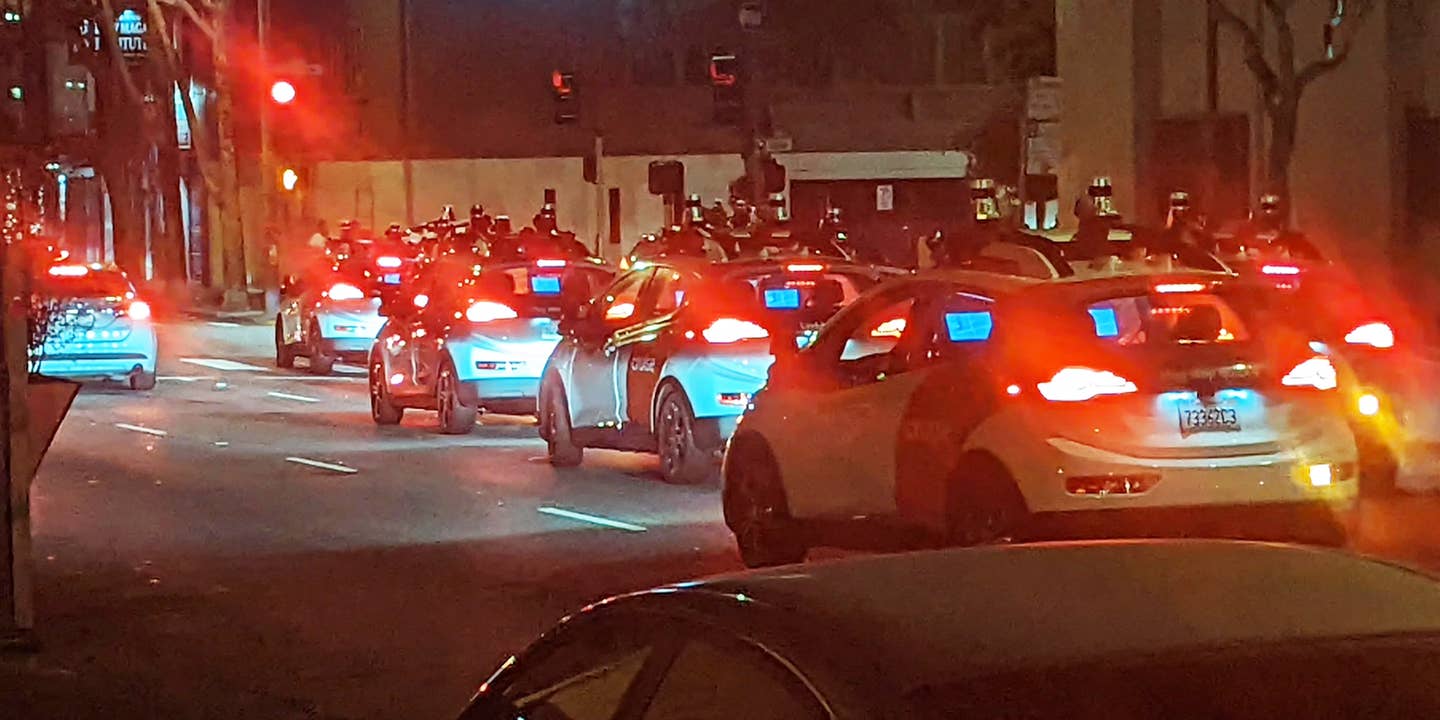 A Swarm of Self-Driving Cruise Taxis Blocked San Francisco Traffic for Hours