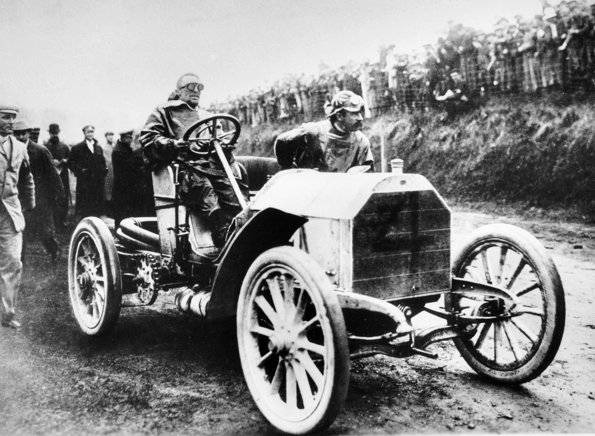 Camille Jenatzy in his 60 hp Mercedes, winner of the Gordon Bennett Race, Athy, Ireland, 1903. This car was one of the fastest of its day, being capable of 75 mph. The Gordon Bennett Races held in the early 1900s were a forerunner of modern Grand Prix racing. (Photo by National Motor Museum/Heritage Images/Getty Images)