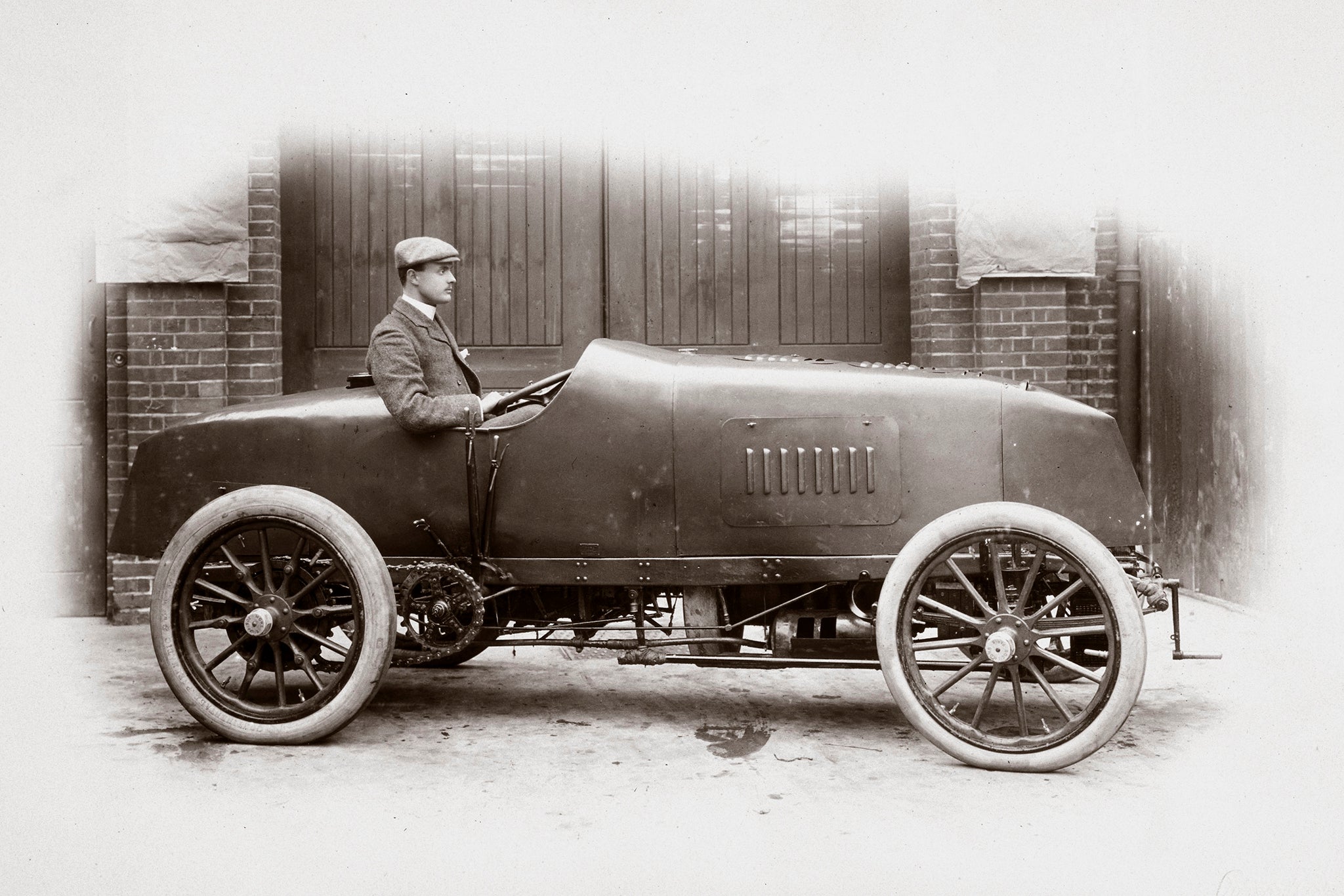UNITED KINGDOM - OCTOBER 11:  Photograph taken from an album of images compiled by Charles Stewart Rolls (1877-1910), English motorist, motor car manufacturer and aviator. Frenchman Emile Mors was a firm believer in the benefits to his firm of being involved in motor racing, and his cars were at the forefront of early motorsport, pioneering innovations such as the V configuration of cylinders and shock absorbers. Rolls was a keen driver and was well known in the car world after taking part in many early motor races. Driving an 80 hp Mors Racer, he set a new world kilometre speed record of 150 km/h (93 mph) in Phoenix Park, Dublin, in 1903. He founded Rolls-Royce Ltd with Sir Frederick Henry Royce (1863-1933) in 1906, creating one of the world's most famous marques.  (Photo by SSPL/Getty Images)