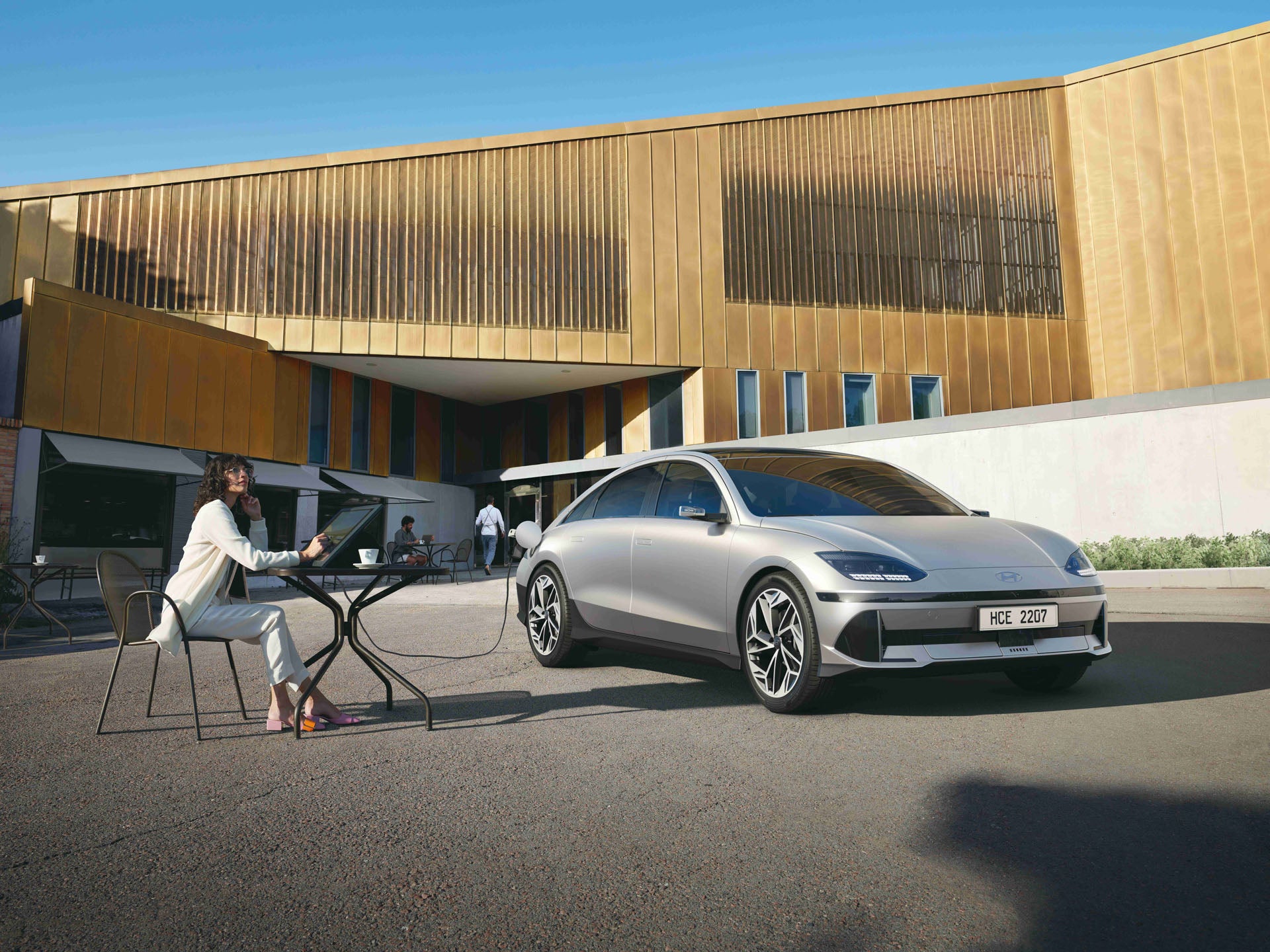 Hyundai Ioniq 6 Wraps Familiar Electric Power With Luxe-Ready Touches