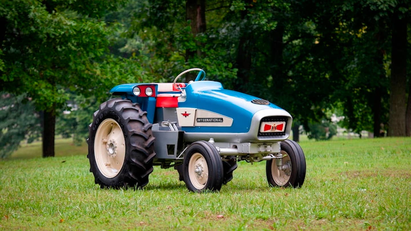 International Harvester's one-off turbine-powered tractor
