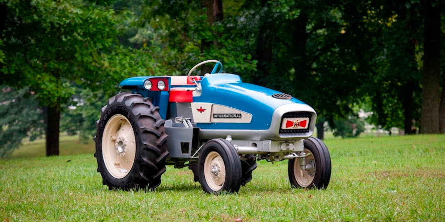 Running Replica of International’s Turbine Tractor Concept Headed to Auction