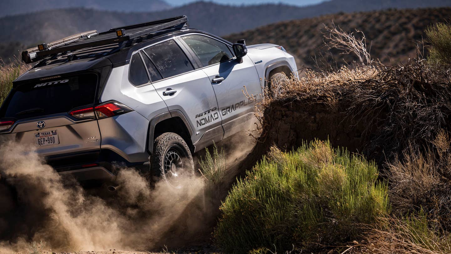 How Airing Down Tires Can Make a Normal SUV an Off-Road Hero