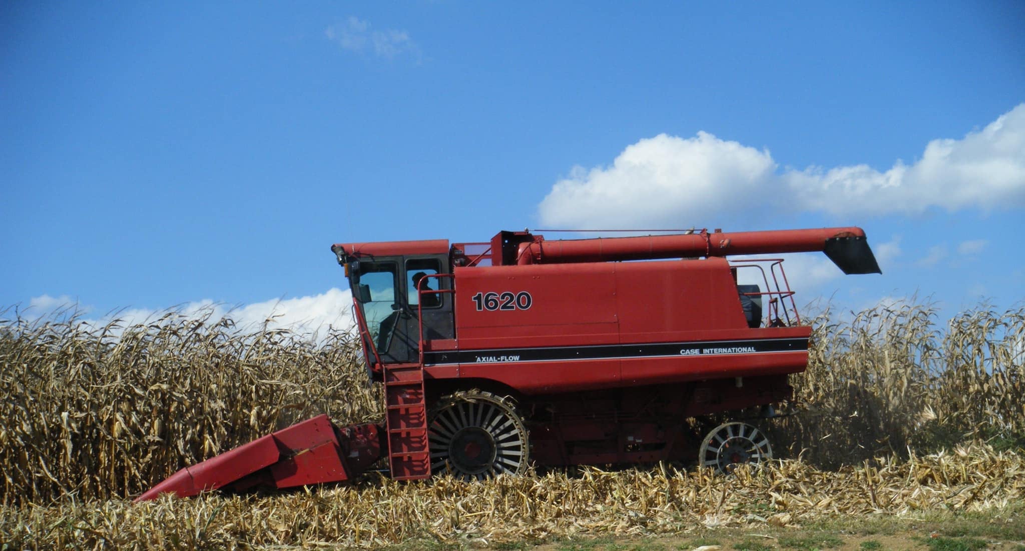 Steel Wheels on Tractors Help the Amish and Mennonites Avoid Temptation