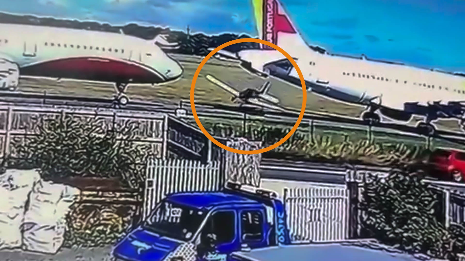 Watch This Small Plane Thread the Needle Between Two Jetliners in Unbelievable Video