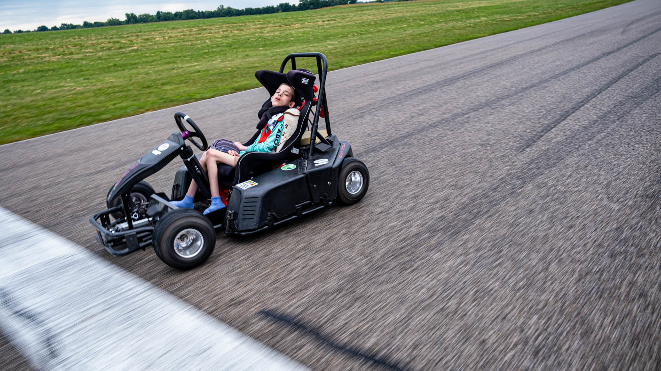 Racing Time Is Still Family Time Thanks to a Father's Custom RC Kart for  His Son