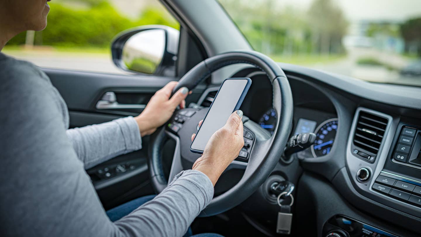 Tech Moves Too Fast For Laws, So Just Put Your Phone Down: IIHS