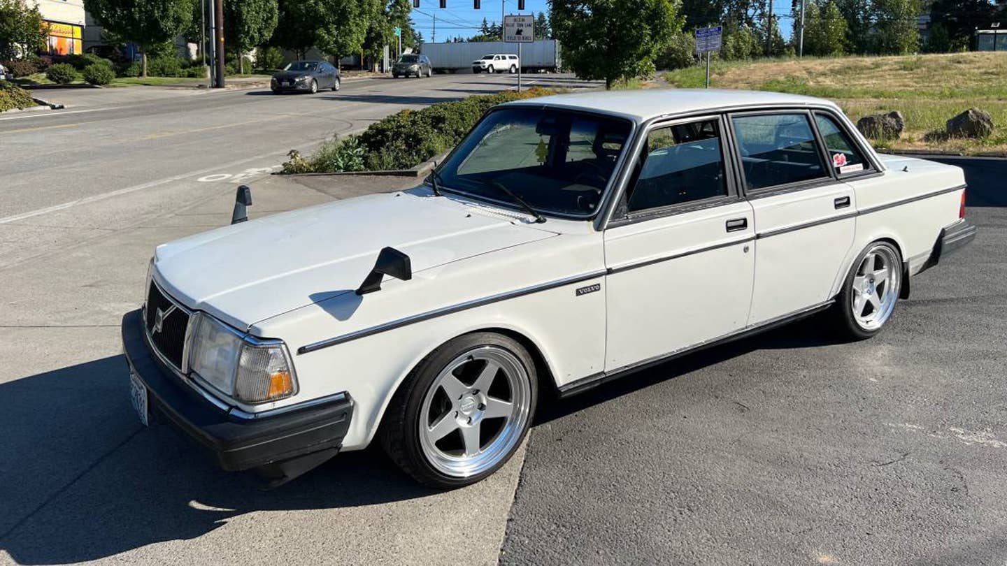 The LS-Swapped Drift 1989 Volvo 240 DL of Your Dreams Is on Craigslist