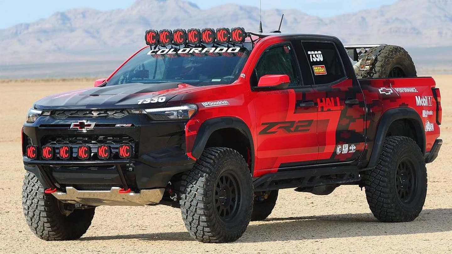 Mostly Stock 2023 Chevy Colorado ZR2 Survives 500-Mile Desert Race