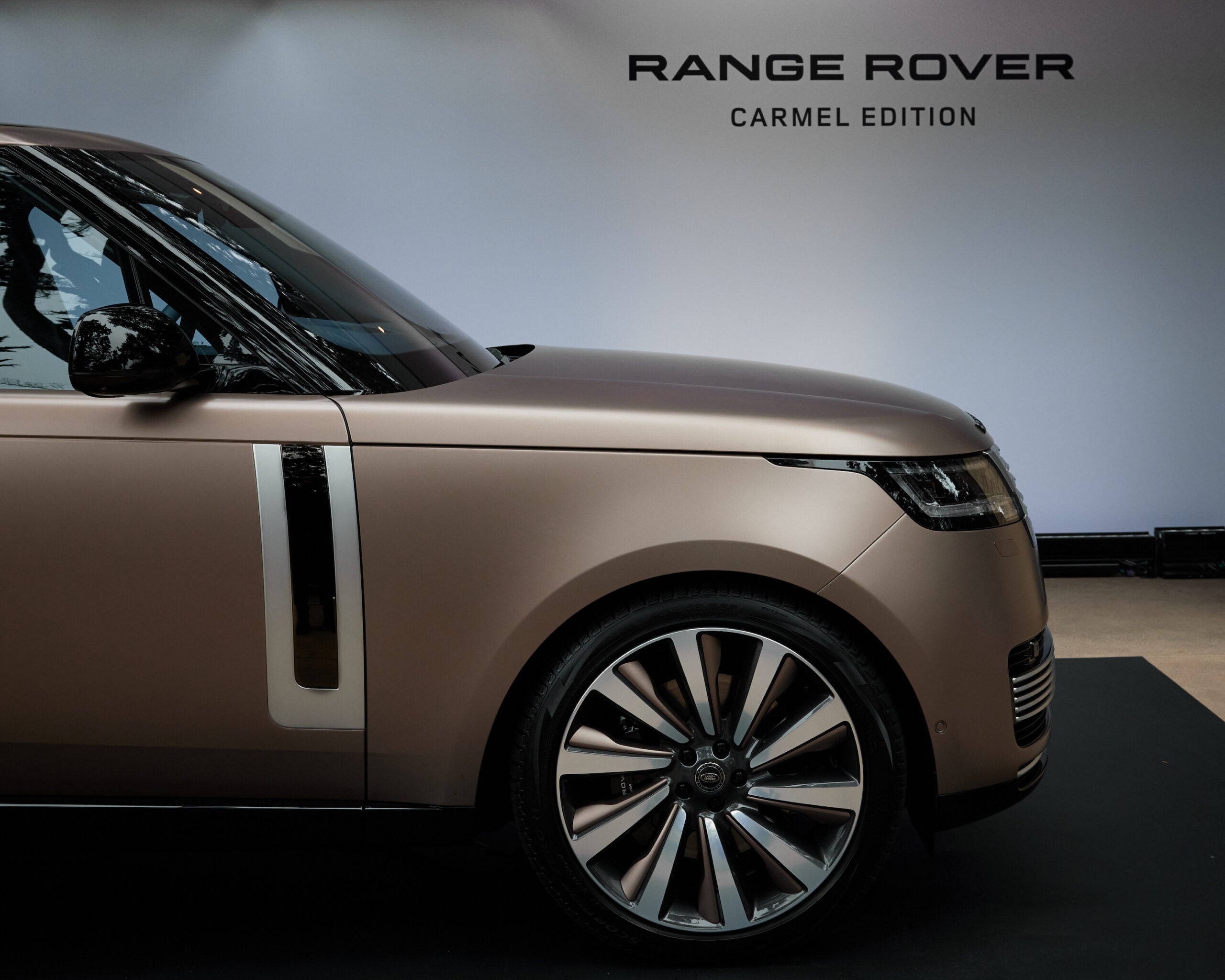 This Is How Ordinary a $346K Limited-Edition Range Rover SV Looks