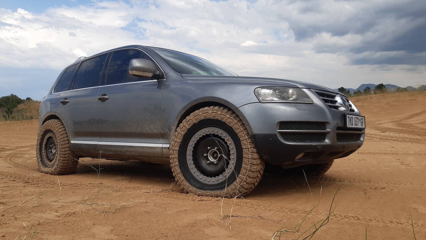 Resourceful Off-Roader Builds His Own Beadlock Wheels From Scratch