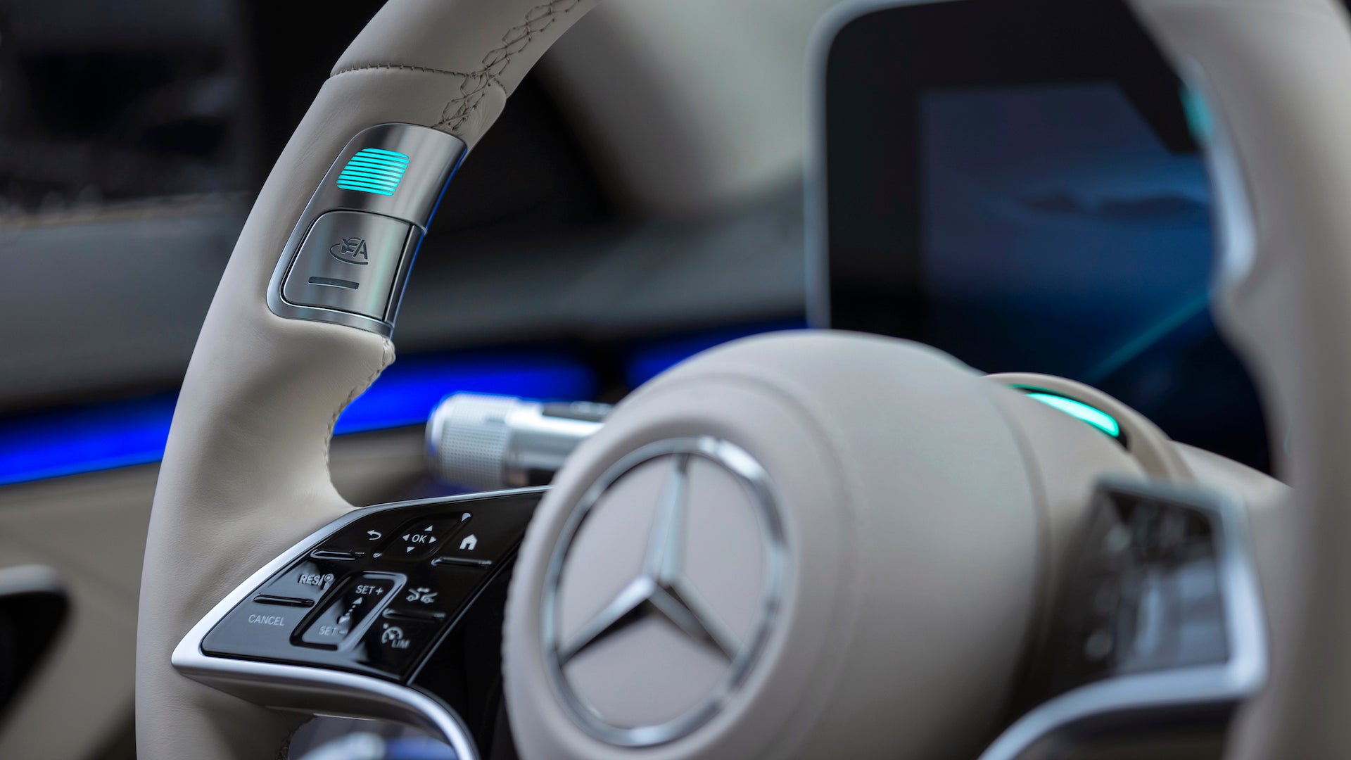 Mercedes-Benz Drive Pilot L3 Review: Super Smooth (but Limited