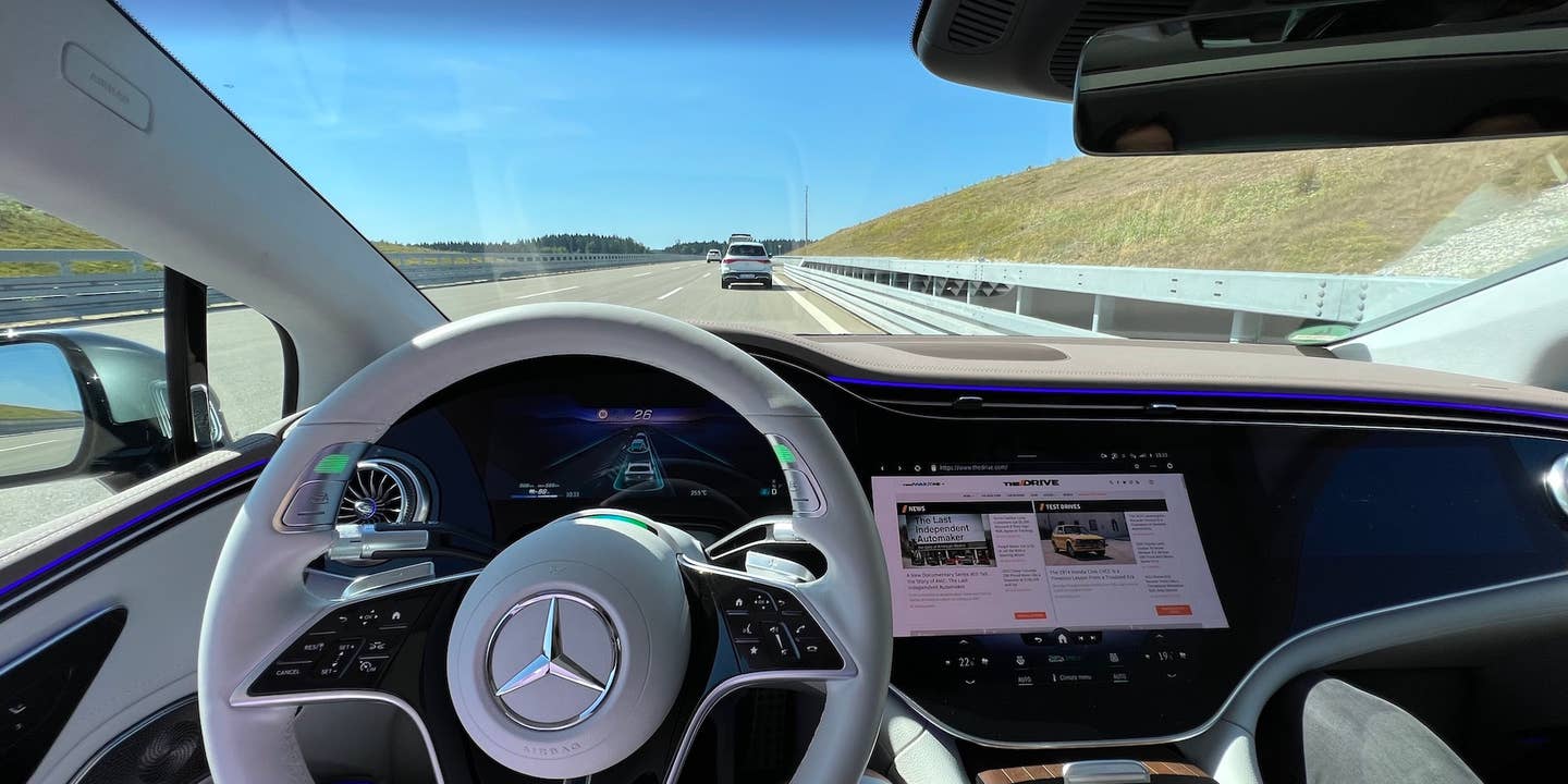 Mercedes-Benz’s Drive Pilot L3 Is Super Smooth (but Limited) Hands-Free Driving