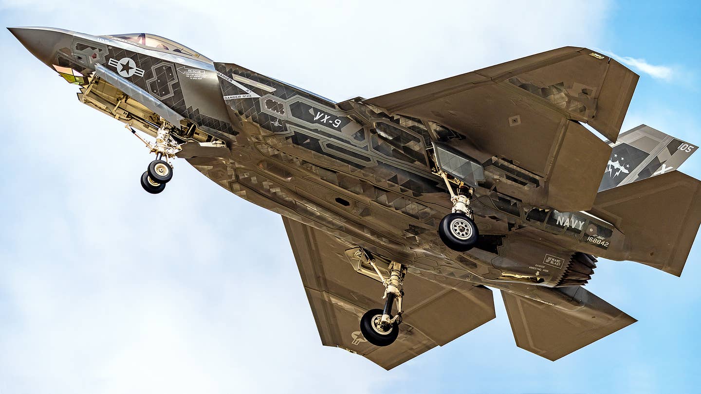 Navy F-35C Surfaces Wearing New Mirror-Like Skin (Updated)