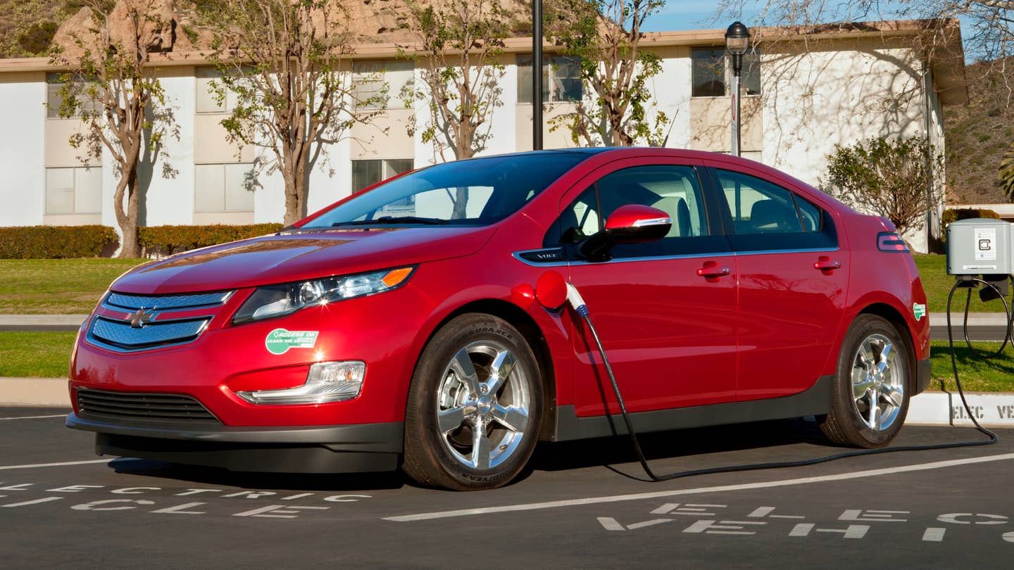 Dealership Quotes $30,000 to Replace Battery in a $10,000 Chevrolet Volt