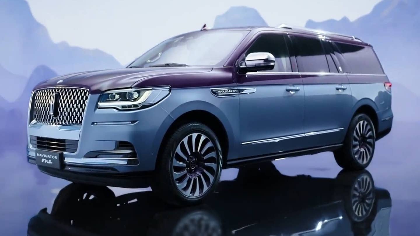 The Fanciest Lincoln Navigator Is a China-Only Model With a Tea Set