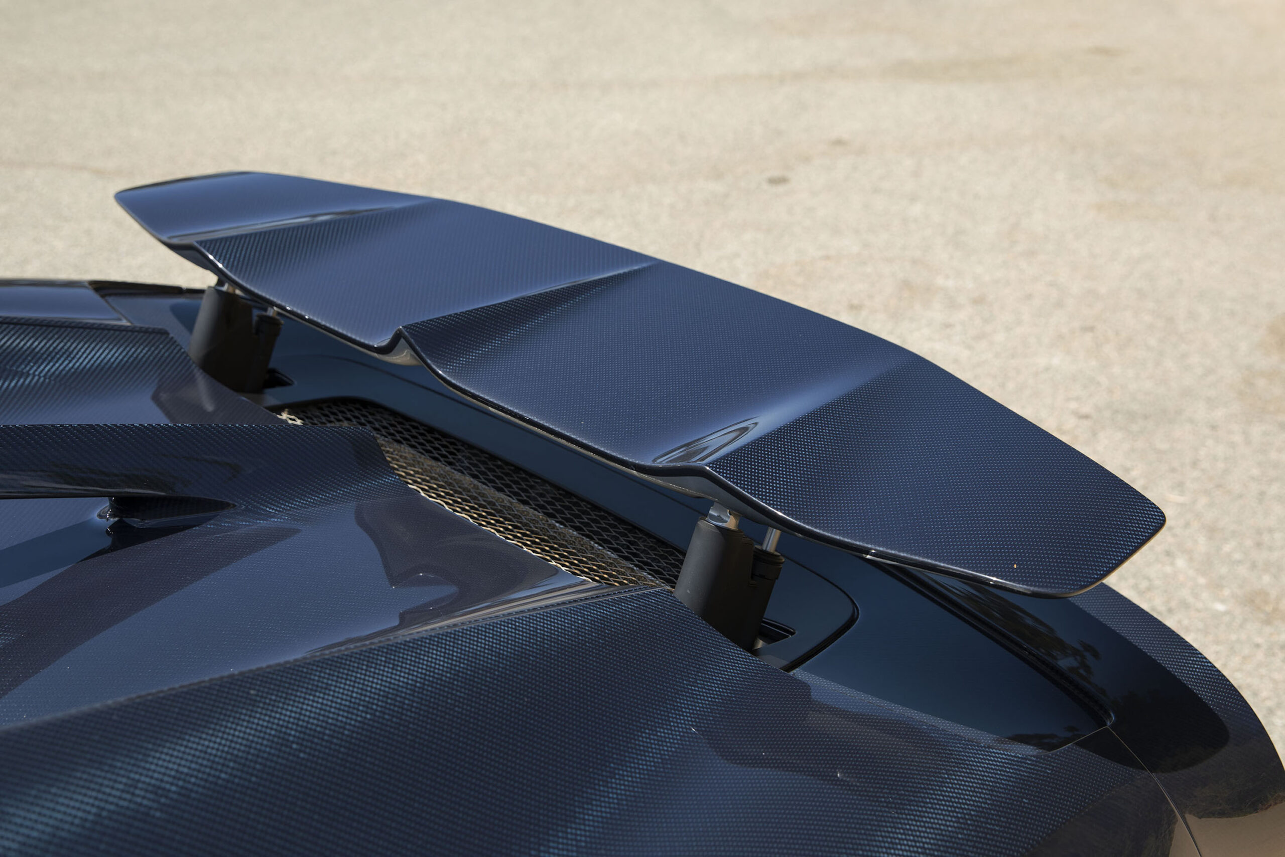 Bugatti Chiron photo