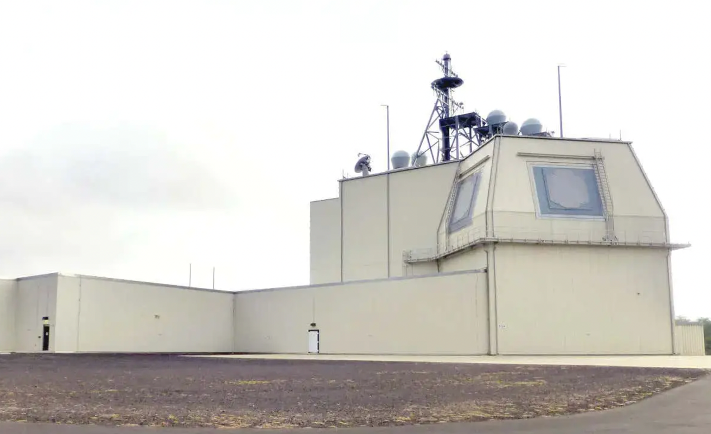 The main control center at the Aegis Ashore missile defense test complex in Kauai, Hawaii. Japan’s Aegis Ashore sites were expected to be of a similar design, but with the AN/SPY-7 radar instead of the AN/SPY-1 seen here.&nbsp;<em>KYODO VIA AP IMAGES</em>