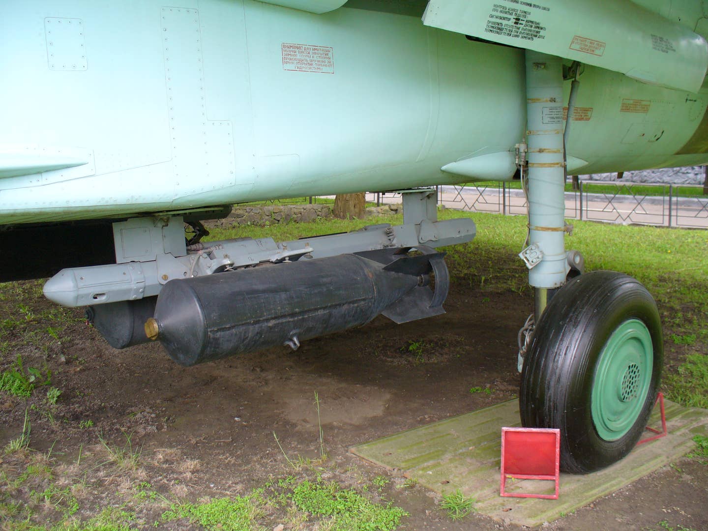 A rare image of a Su-27 fitted with freefall bombs. This example is preserved in the Ukrainian Air Force Museum in Vinnytsia. <em>George Chernilevsky/Wikimedia Commons</em>