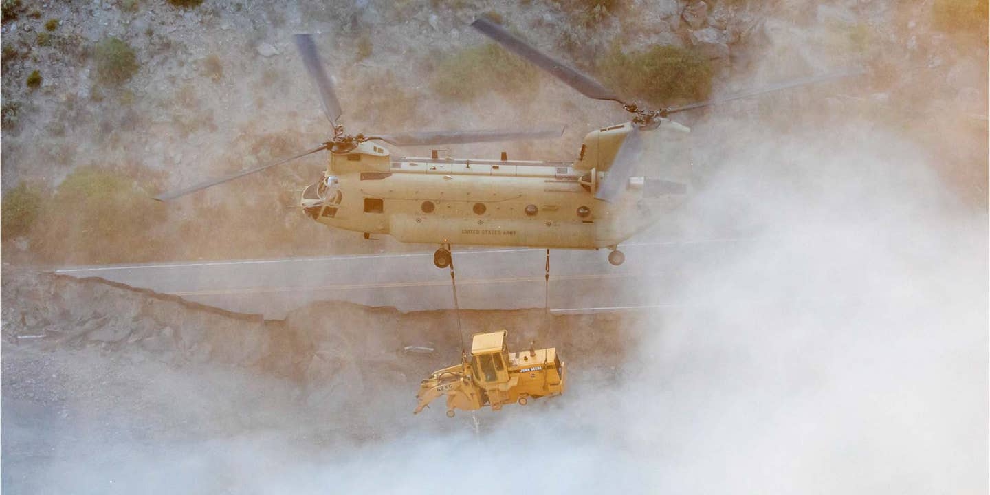 Chinook Helicopter Airlifts Stranded Front Loader From Yellowstone Flood Damage