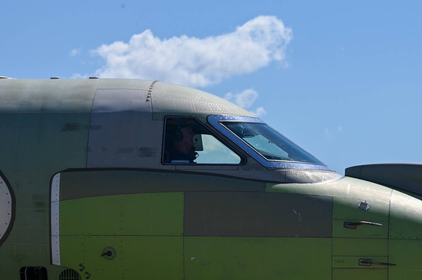 An EC-37B Compass Call arrives at Davis-Monthan Air Force Base, Arizona, on Aug. 17, 2022. <em>Credit: U.S. Air Force photo by Airman 1st Class Vaughn Weber</em>